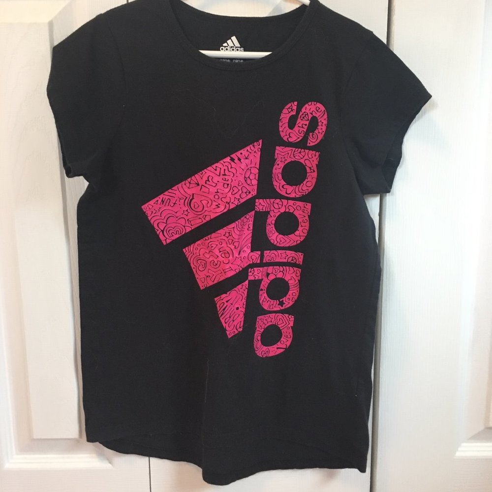 Adidas T-shirt